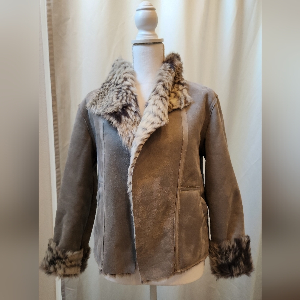 Anthropologie Marrakech Faux-Fur Suede Gray Reversible Women Jacket (Large P)